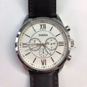 FOSSIL watch - gently used - w/ leather straps